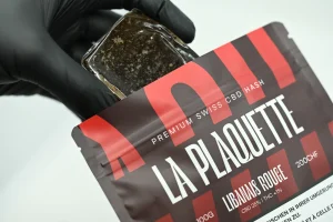 hash CBD suisse analysé en laboratoire, THC inférieur à 1 %