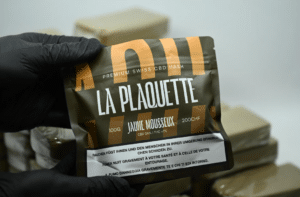 Hash Jaune Mousseux CBD suisse, La Plaquette
